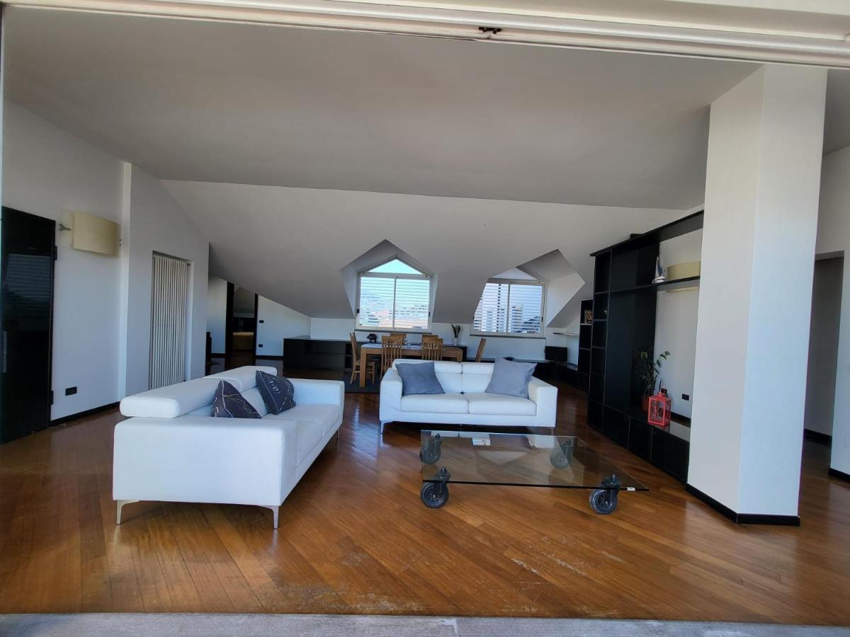 Attico Dei Castelli Apartment Вербания Екстериор снимка