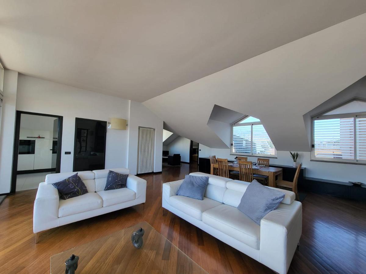 Attico Dei Castelli Apartment Вербания Екстериор снимка