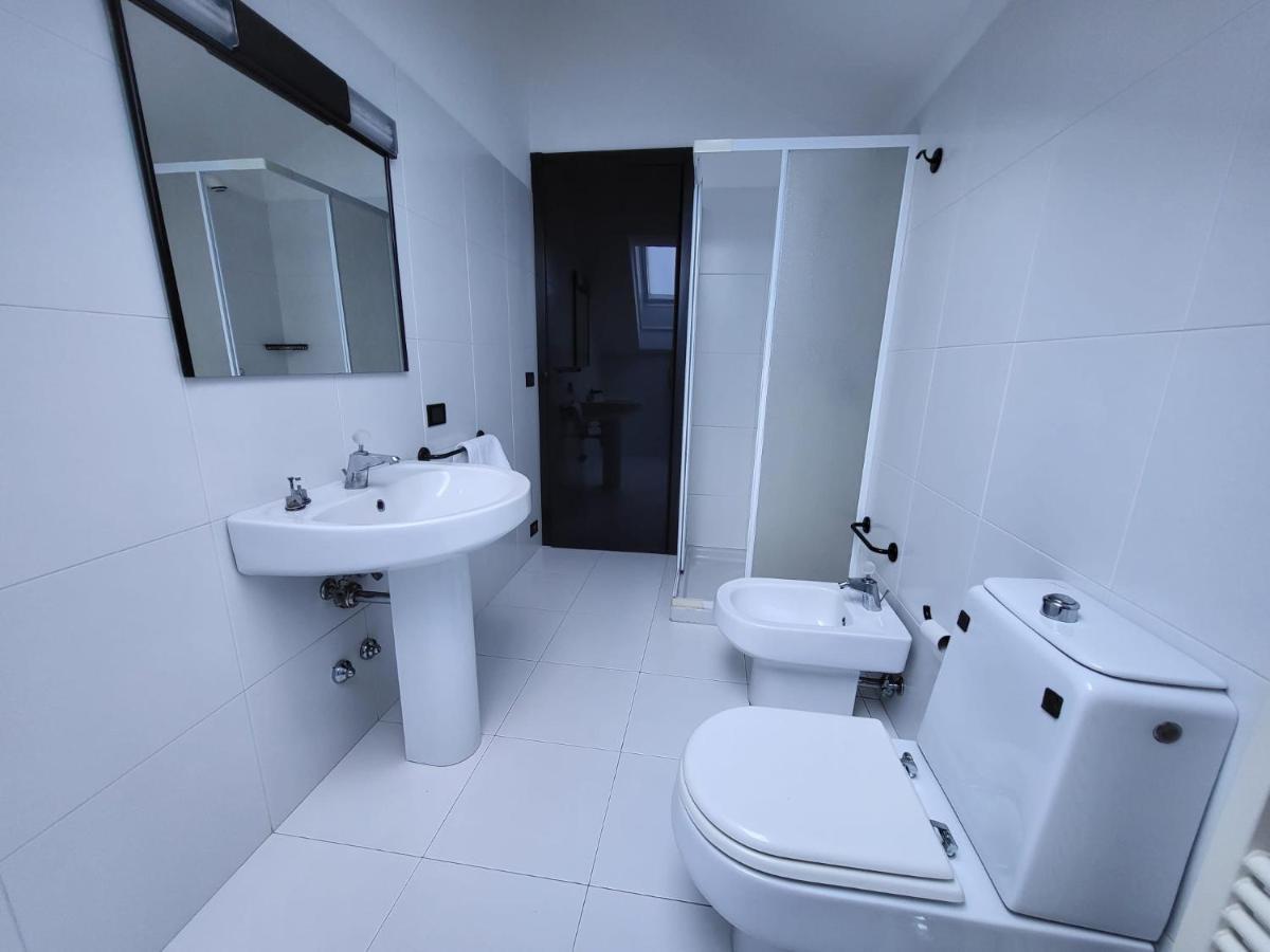 Attico Dei Castelli Apartment Вербания Екстериор снимка