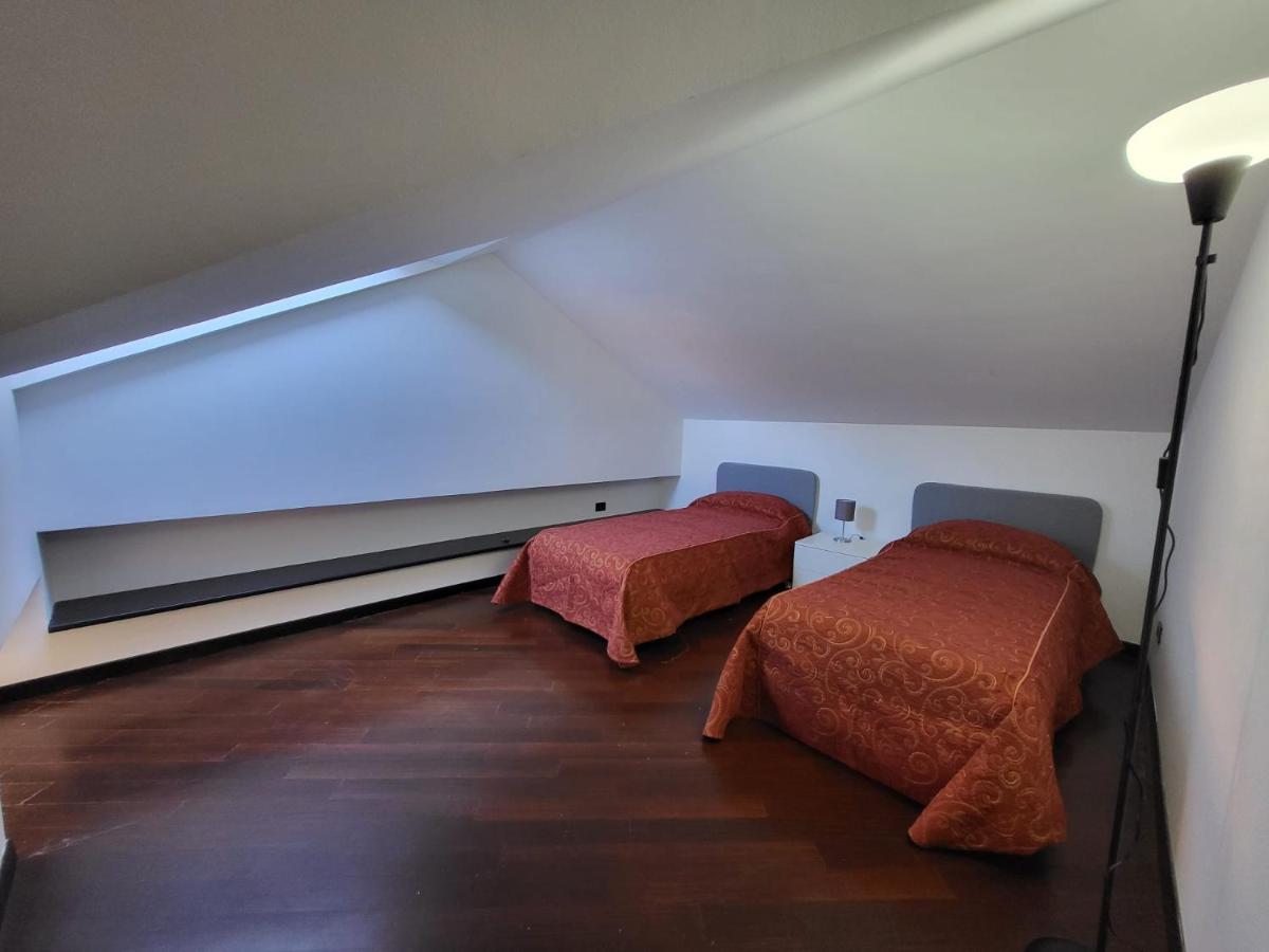 Attico Dei Castelli Apartment Вербания Екстериор снимка